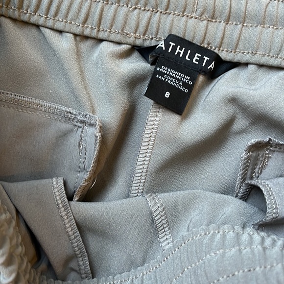Athleta never worn jogger style luxe pants with delicate satin side trim size 8 - Picture 3 of 6